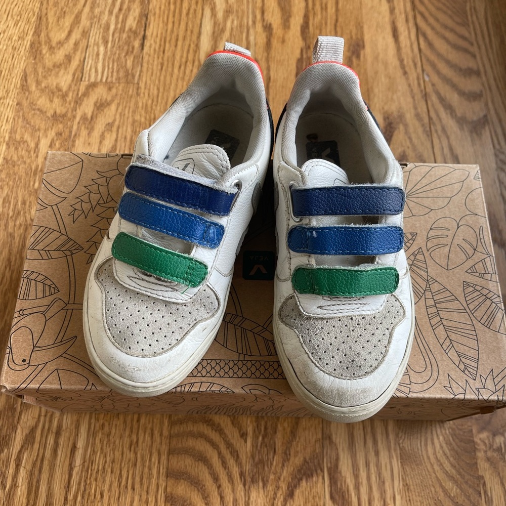 Veja Small V-10 Chromedree Leather Multicolor/Little Kids  Size 12.5